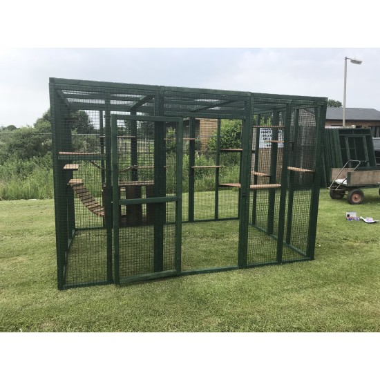 Green PVC Cat Catio Play Pen 6ft x 9ft 